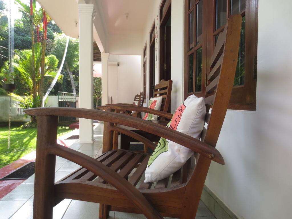 Jungle Holiday Home Hikkaduwa Exterior photo