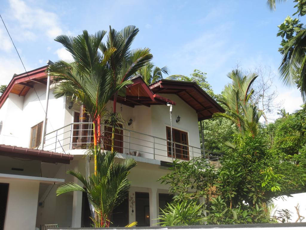 Jungle Holiday Home Hikkaduwa Exterior photo