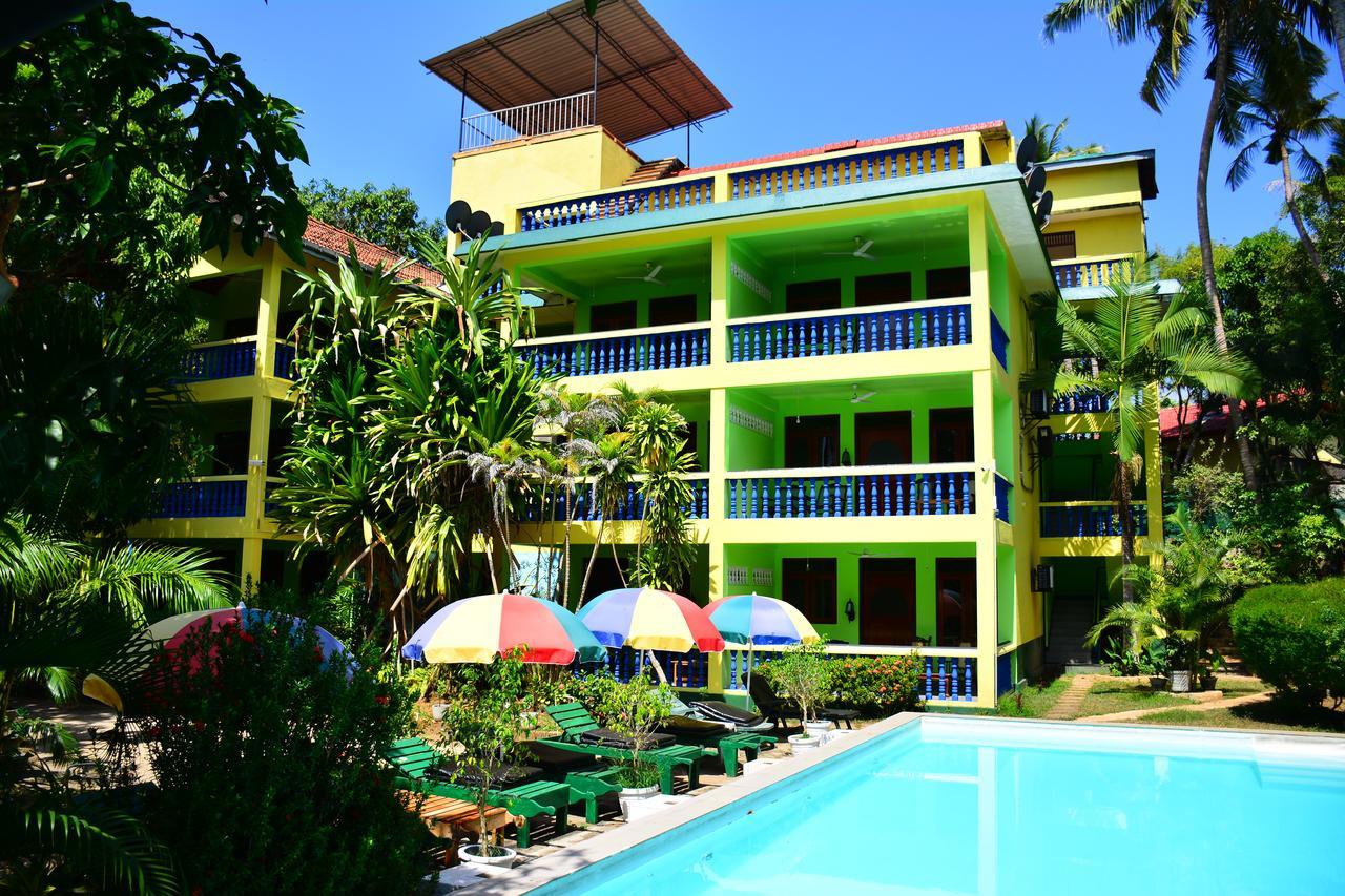 Jungle Holiday Home Hikkaduwa Exterior photo
