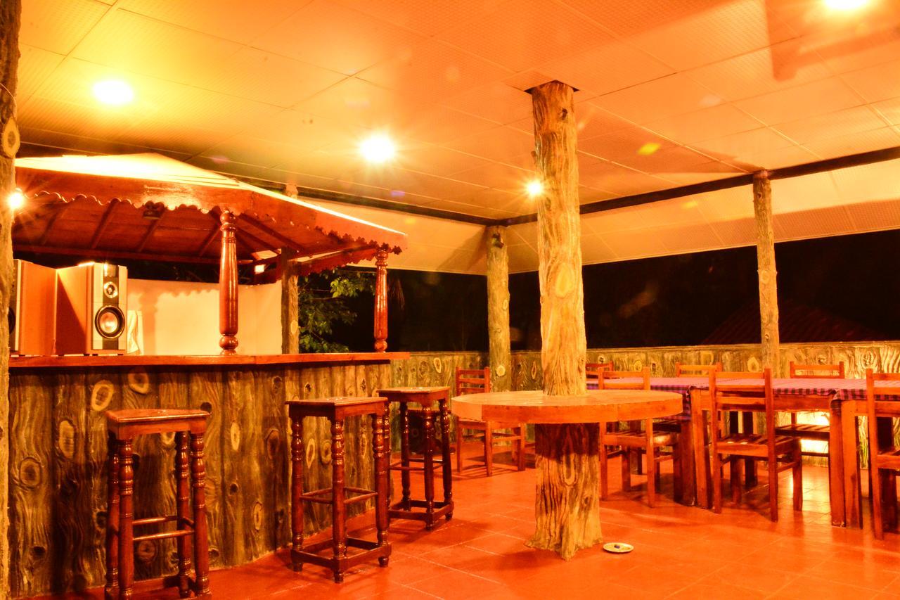 Jungle Holiday Home Hikkaduwa Exterior photo