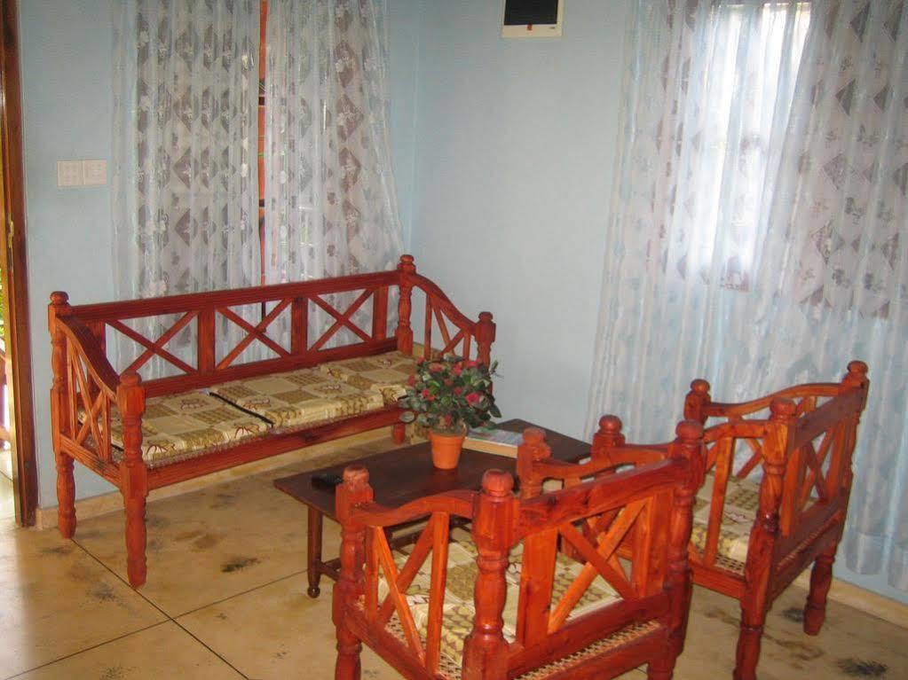 Jungle Holiday Home Hikkaduwa Exterior photo